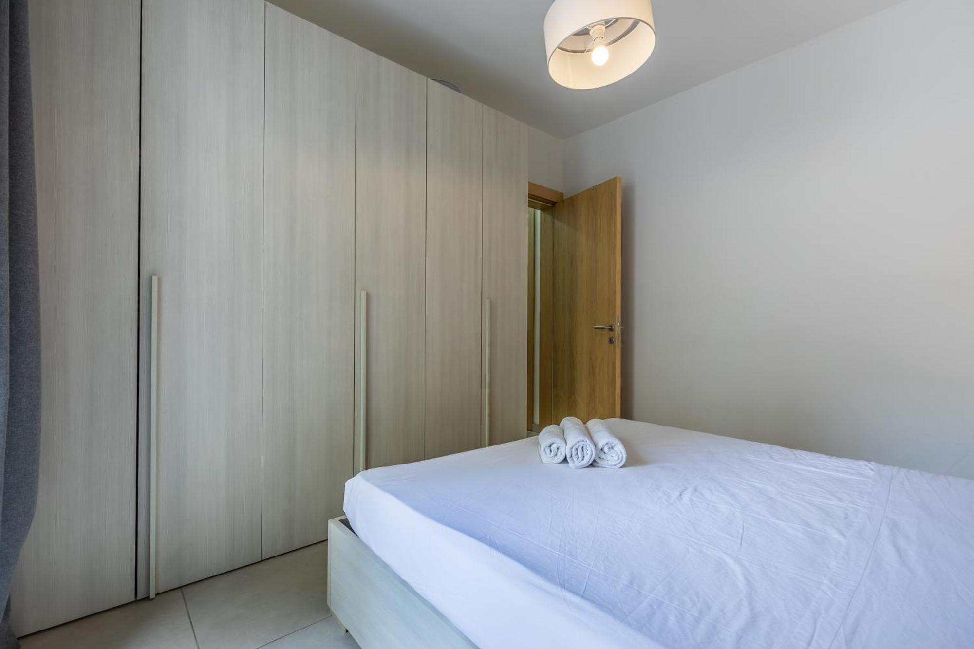 Superb 3Br Apt Close To Seafront Gzira Room photo